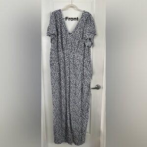 Old Navy Blue and White Floral Jumpsuit flowy casual